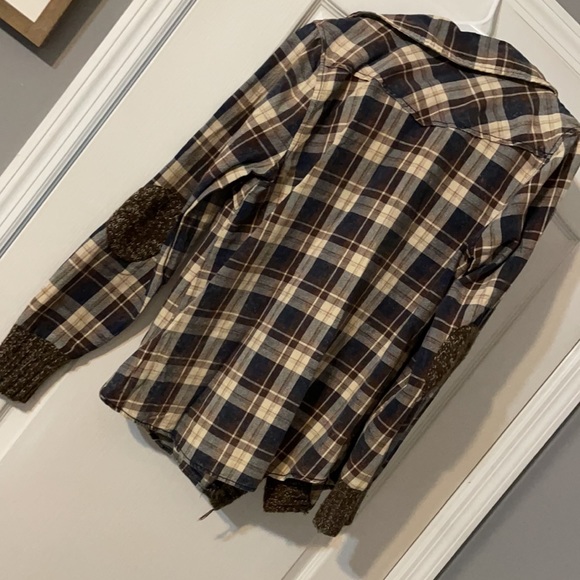 Plaid long sleeve bottom up top - Picture 4 of 4